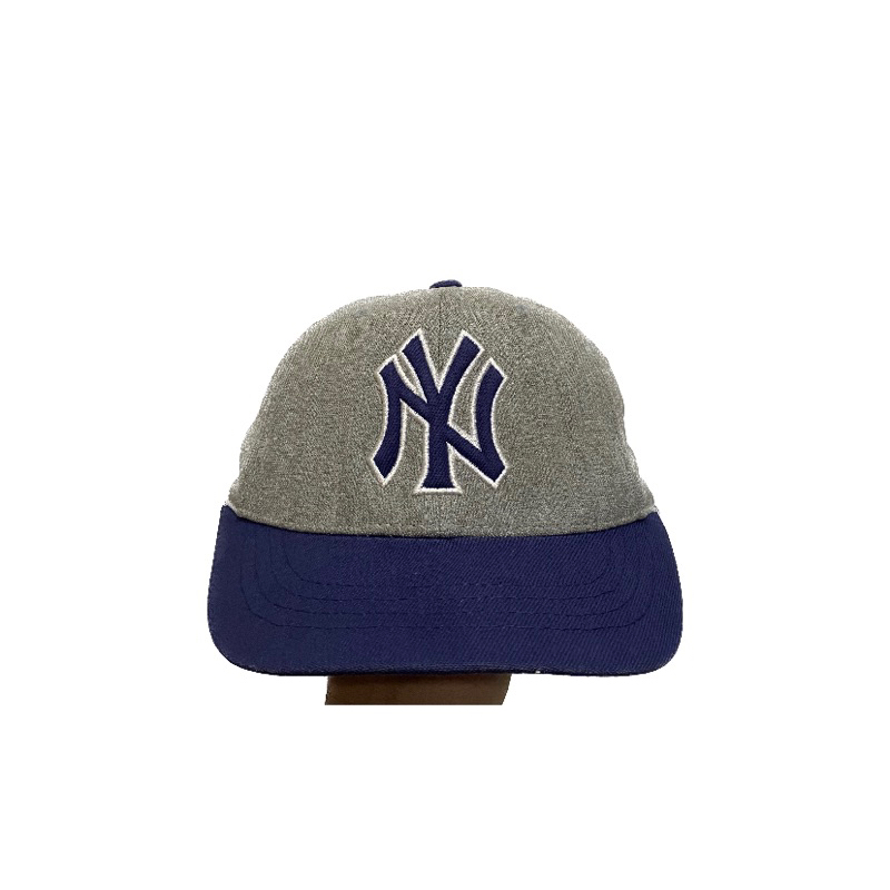 topi MLB NY visor pendek