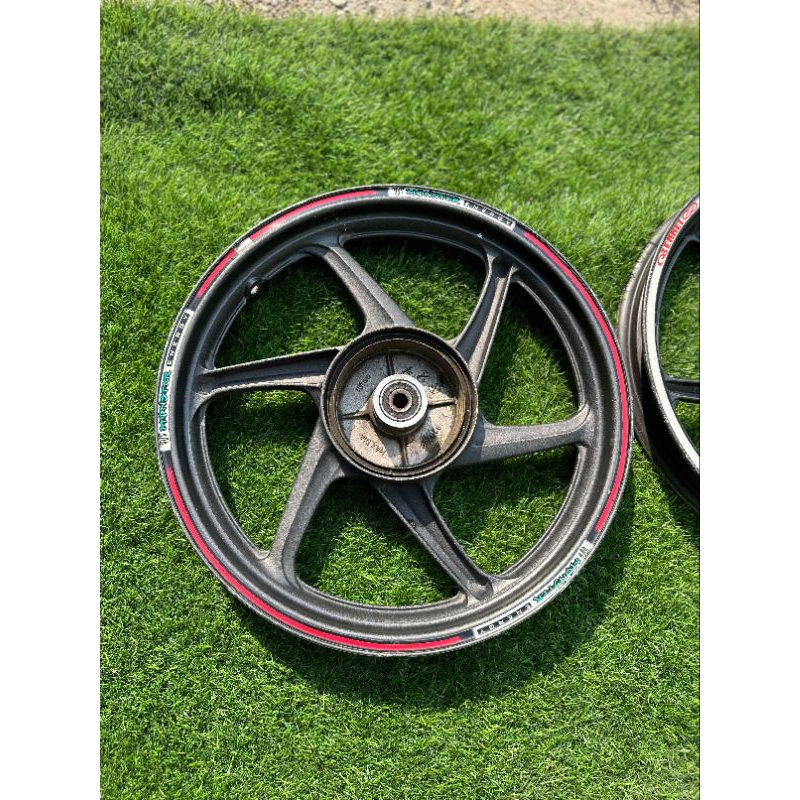 velg belakang Verza original