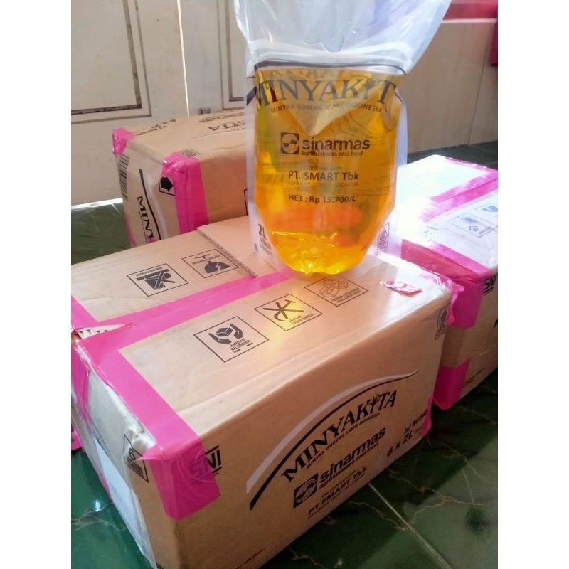 

SINARMAS MINYAK MURAH 2 LITER REVILE