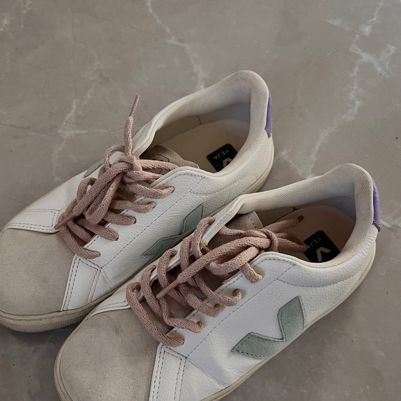 (PRELOVED) VEJA SHOES