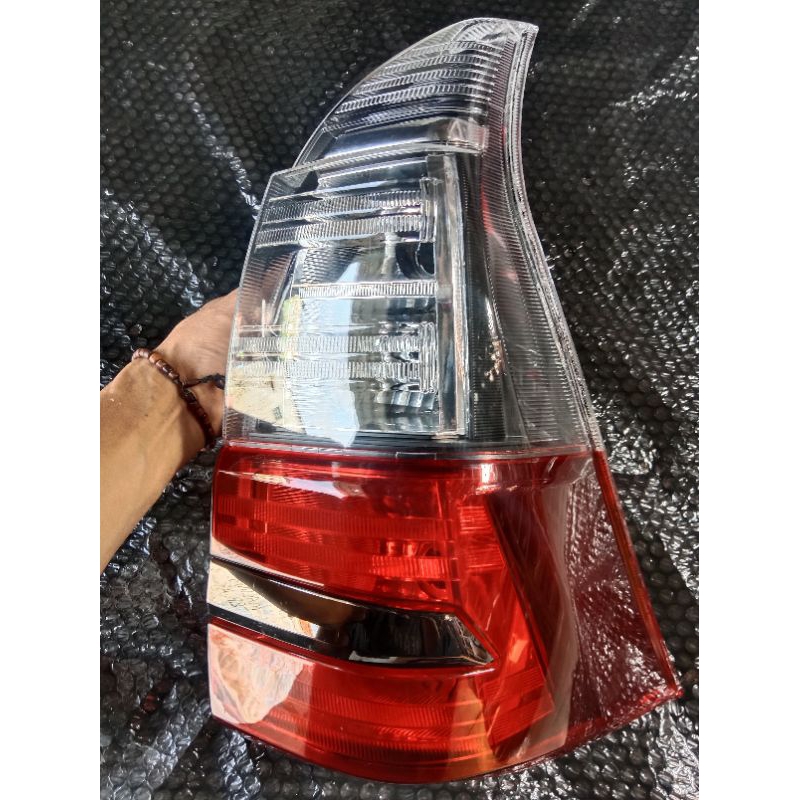 Lampu belakang Avanza Veloz 2019-2021