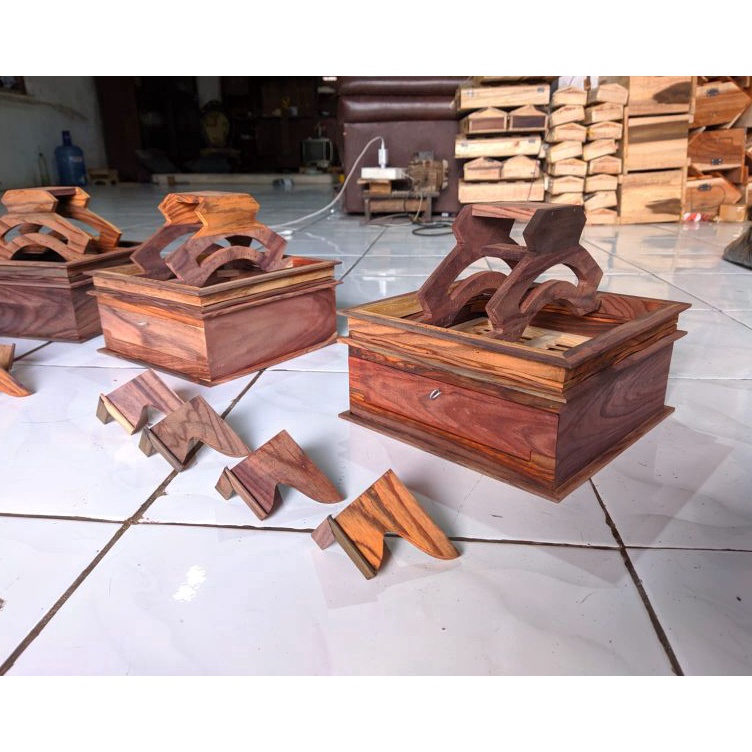 Sekarang Laris sangkar burung pleci pcmi kayu sonokeling