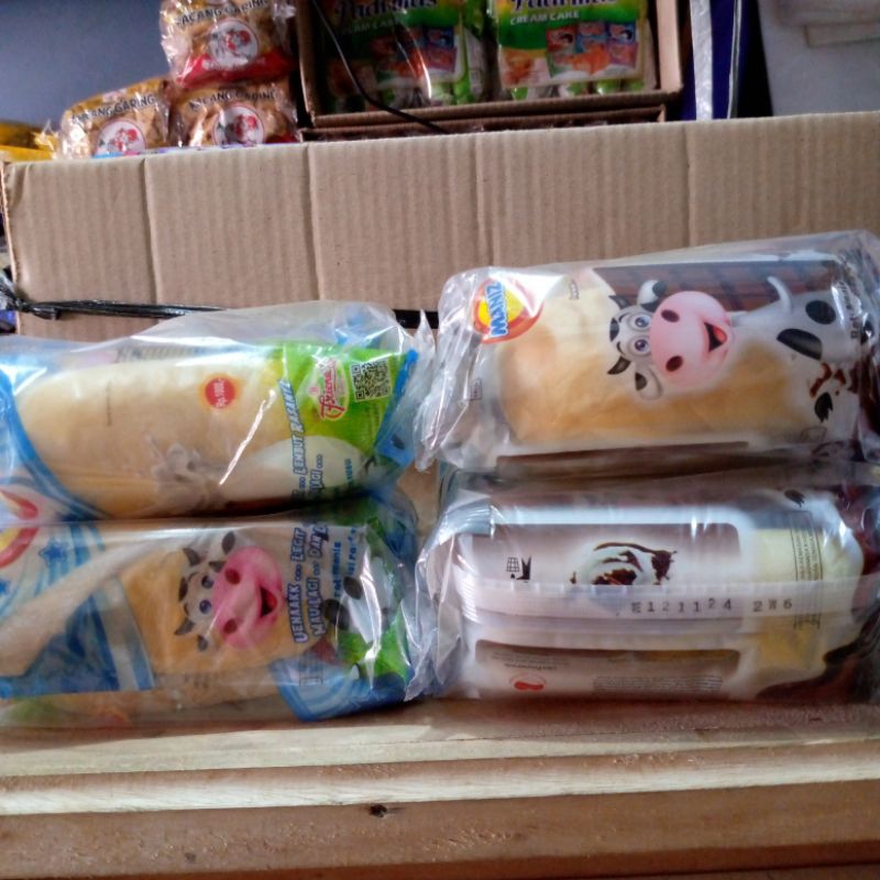 

Roti maniz susu dengan aneka rasa choklat dan susu 1 pak isi 5 pcs