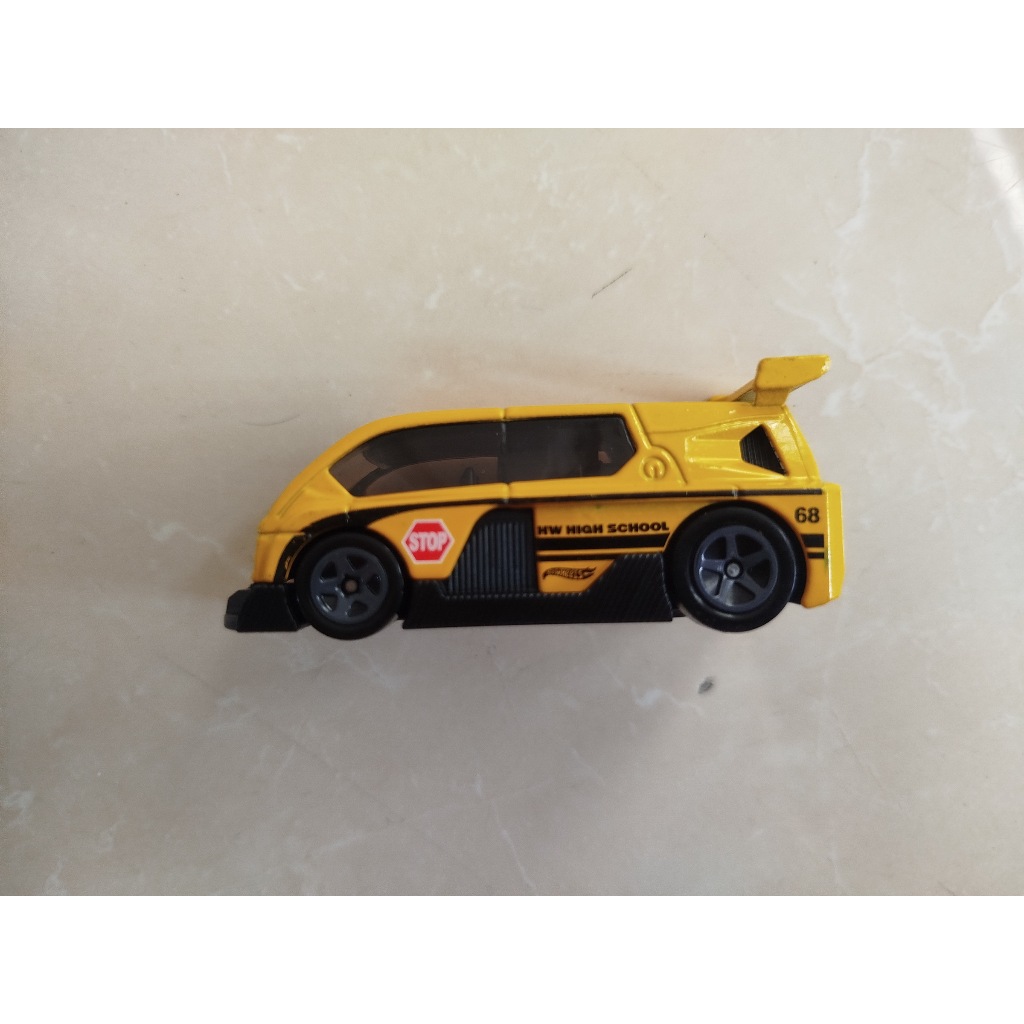 ASSORTED DIECAST LOOSE : HOTWHEELS - HYPERLINER - RARE.