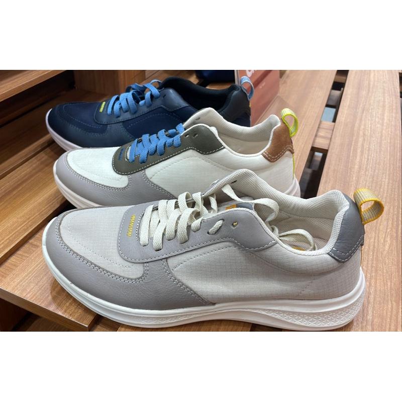 SEPATU SNEAKERS MEN HUSH PUPPIES SALE