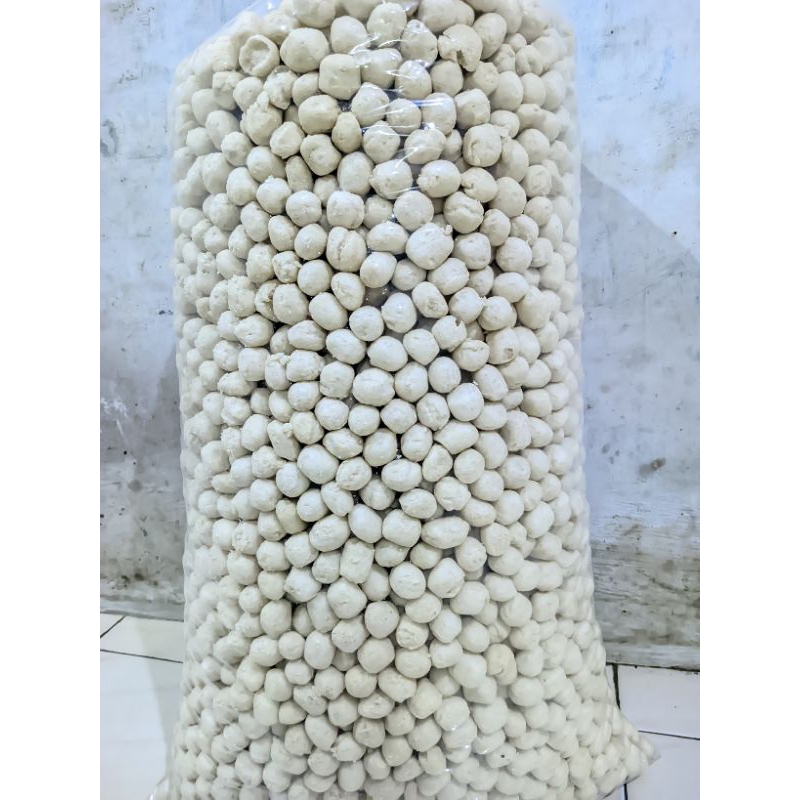 

krupuk bakso ikan 1 kg,bakso ikan kering krupuk kempalang getas tengiri