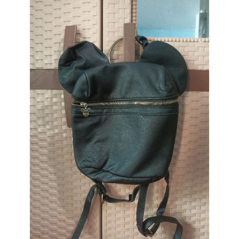 Dijual Preloved tas ransel Disney mini bag warna hitam