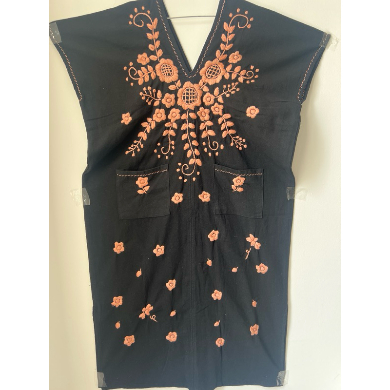 Dress hitam sulam rose gold