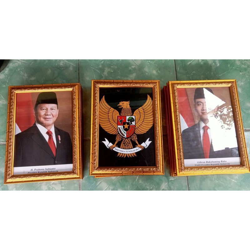 Foto Presiden dan Wakil Presiden