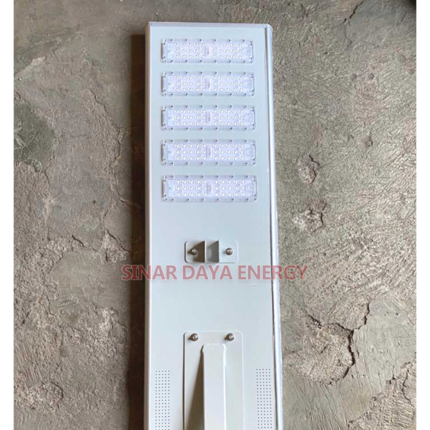 Lampu Jalan Tenaga Surya AIOM 100 Watt Lampu AIl In One 100 Watt