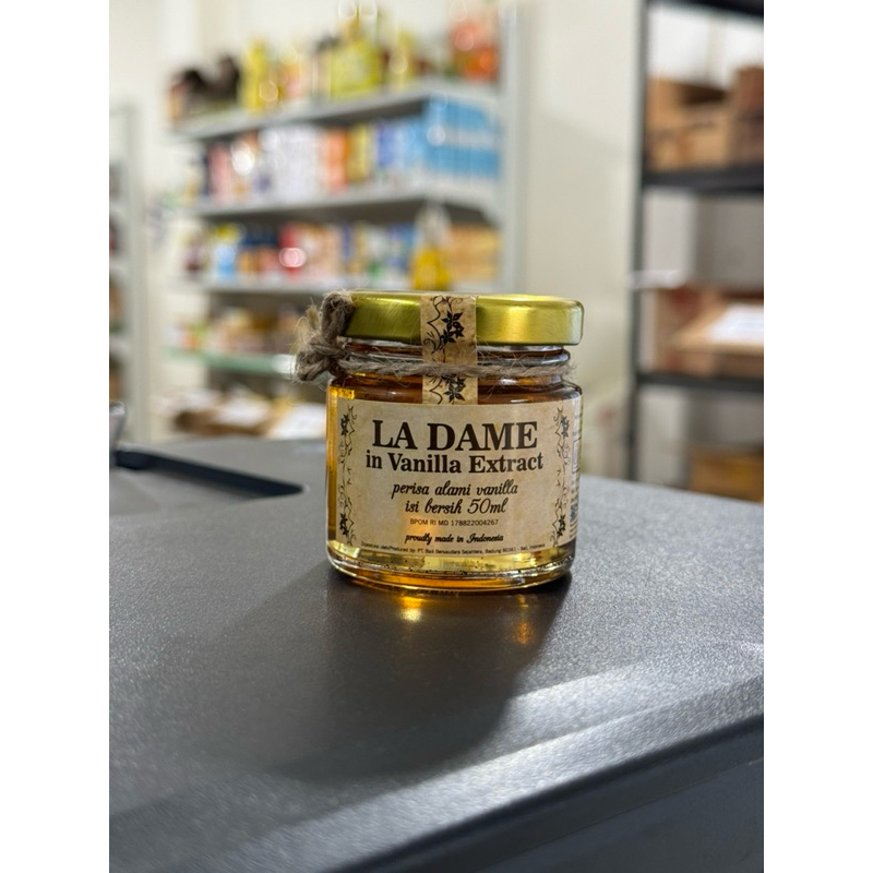 

LA DAME in vanilla extract / perisa alami vanilla 50ml