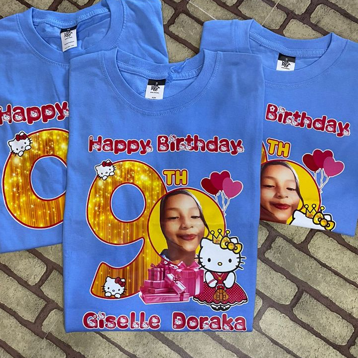 Kaos hello kitty costum untuk ultah / kaos custom anak / kaos couple keluarga dan bisa request pake 