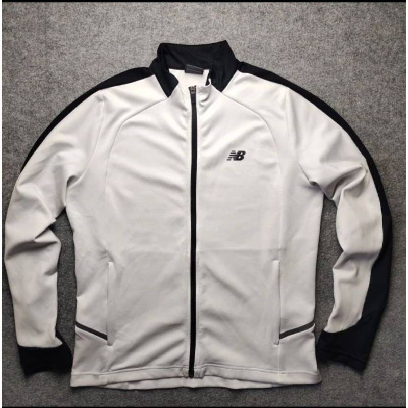 Jaket Tracktop new balance putih
