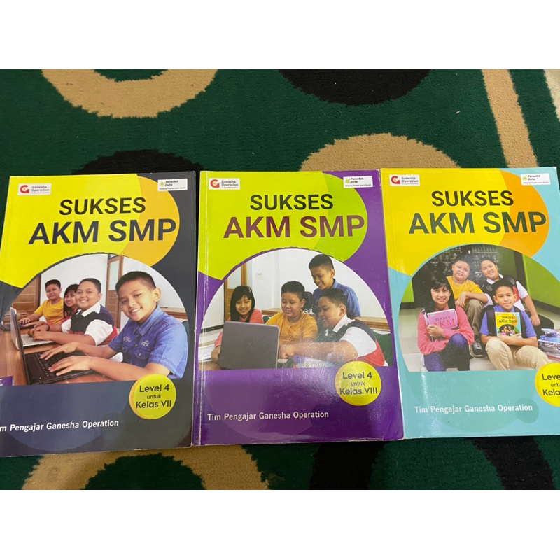 BUKU BIMBEL GO SUKSES AKM SMP