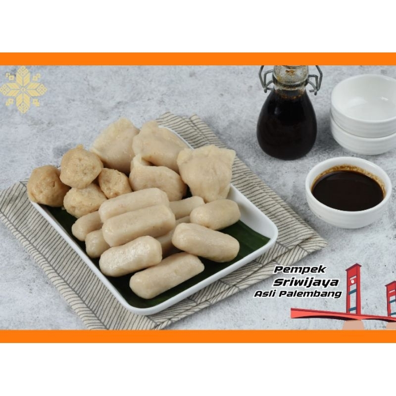 

Paket Medium Isi 16 Pempek Ikan Tenggiri/Kakap Premium