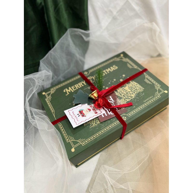 

EARLY BIRD PRICE SNOW - CHRISTMAS HAMPERS 2024