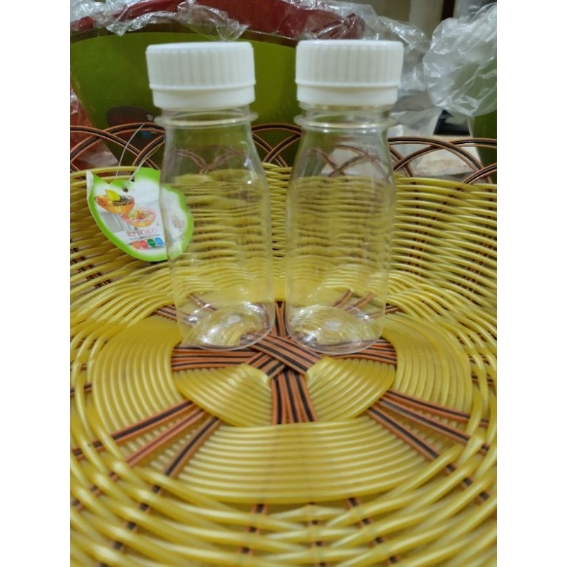 

botol ukuran 60 ml. bahan sangat tebal