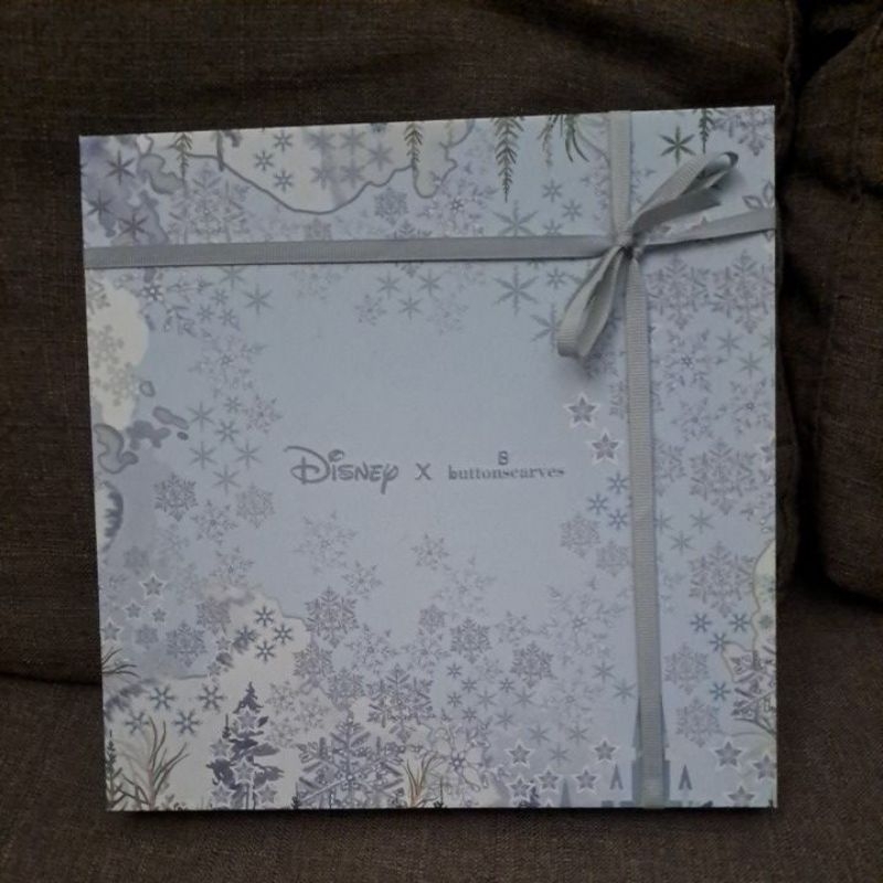 NEW BUTTONSCARVES FROZEN ICE WATER