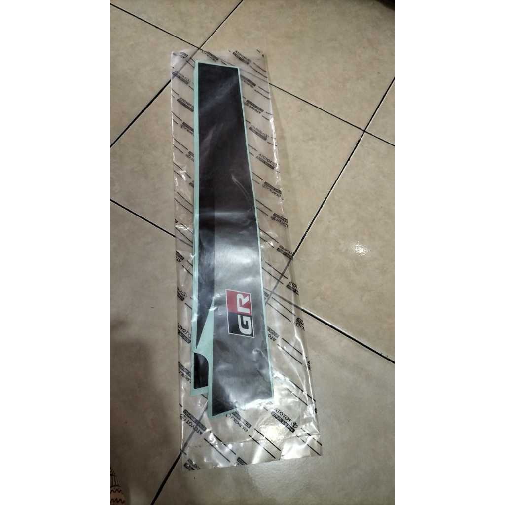 stiker GR avanza rush 2021up Original Toyota