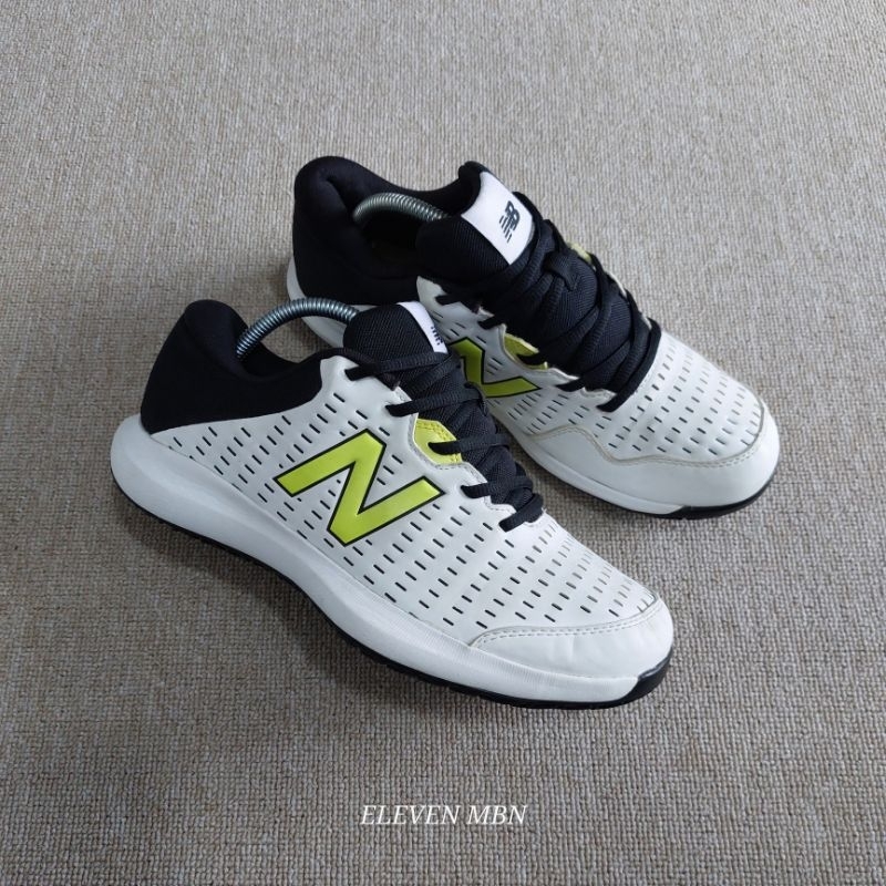 Sepatu Tennis Nb 696 White,Size43