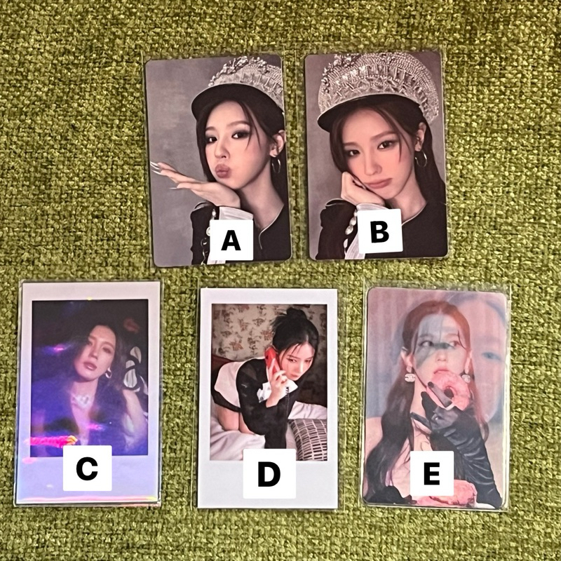Photocard (PC) Official Cho Miyeon (G)I-DLE GIDLE IDLE