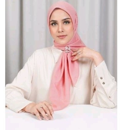 Everyday Scarf Buttonscarves