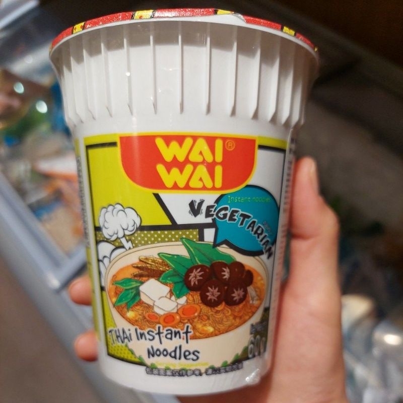 

Wai wai Vegetarian Vegan Instan noodle / Vegetarian Thai instan Noodle