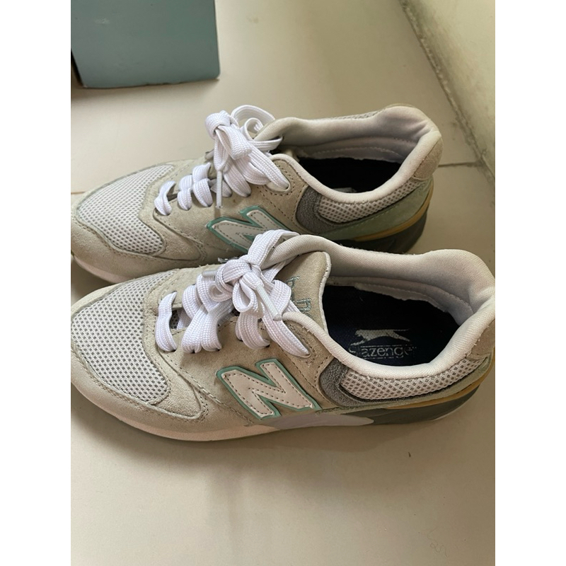 sepatu_thrift_new_balance