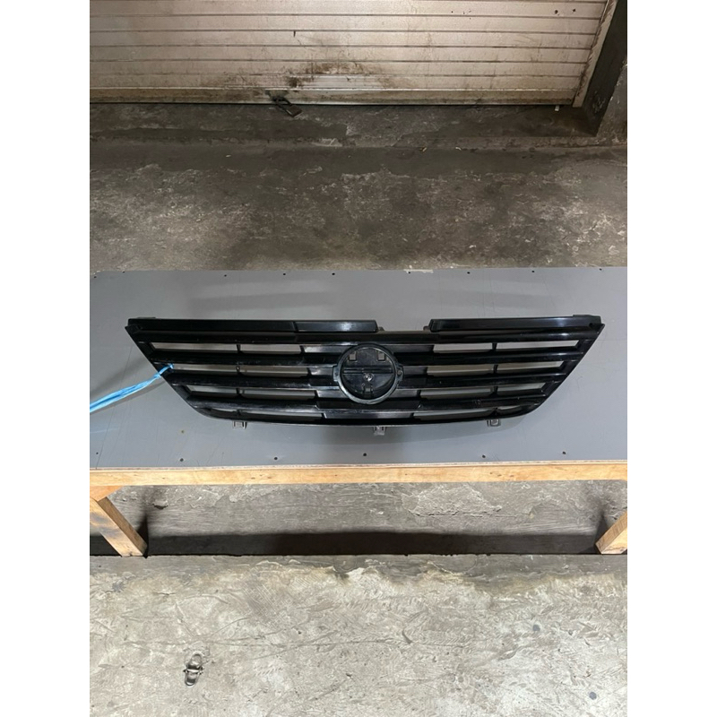 Grill Nissan Serena C24 2008-2012 Original