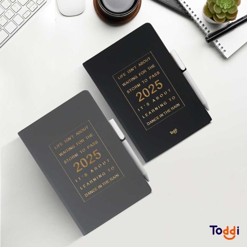 

Buku Agenda 2025 Softcover Monthly Planner Notebook 304 Halaman