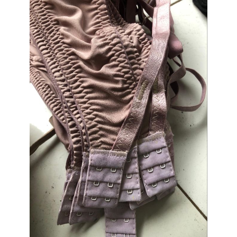 BH Bra wanita BH tanpa kawat motif garis pakean dalem remaja