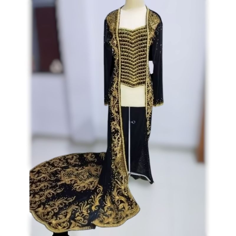 Kebaya Ekor Kutubaru Mutiara Garis payet jepang