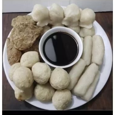 

Makanan Khas Palembang Pempek dan Kemplang