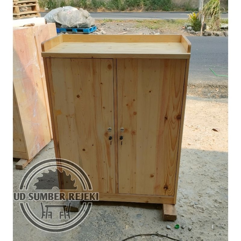 lemari pakaian kayu jati belanda