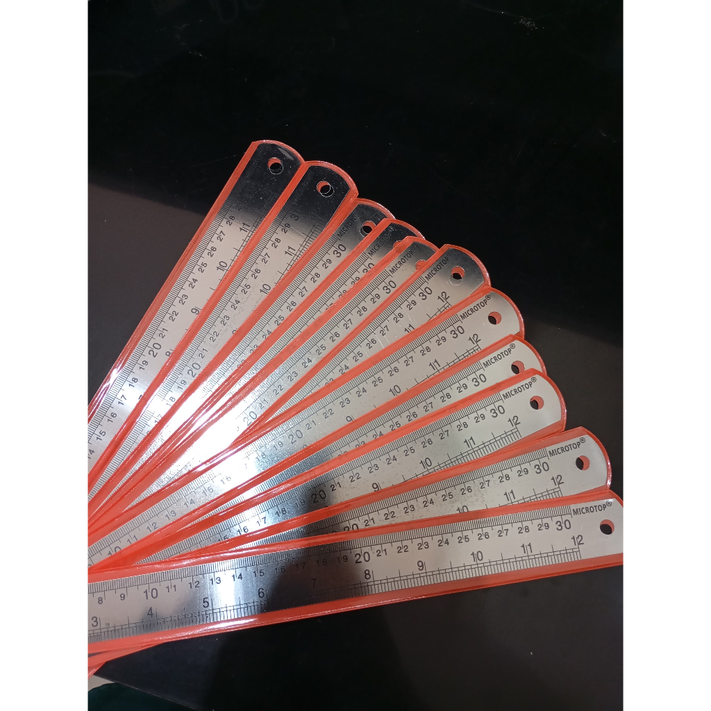

Penggaris Besi / stainless steel ruler 30 cm