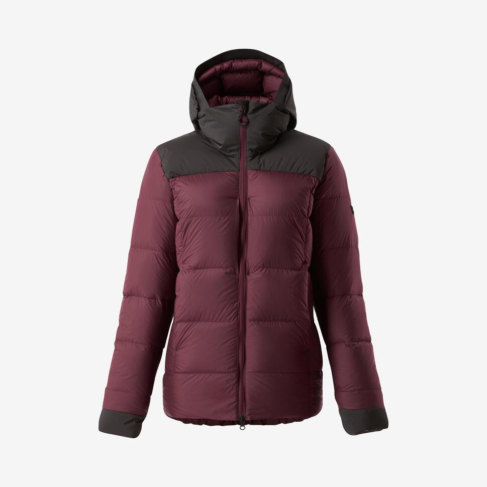 Decathlon Forclaz Down Jaket Wanita MT900  -20°C - Merah Marun - 8736242