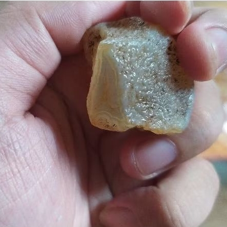 Bahan batu akik junjung derajat