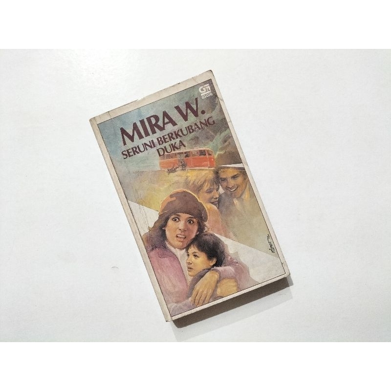 Novel Seruni Berkubang Duka, karya Mira W