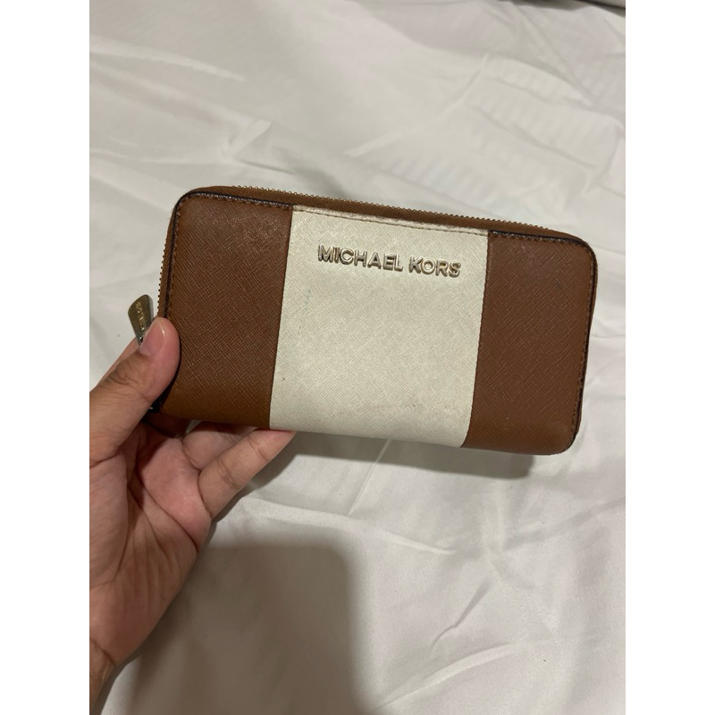 preloved michael kors dompet