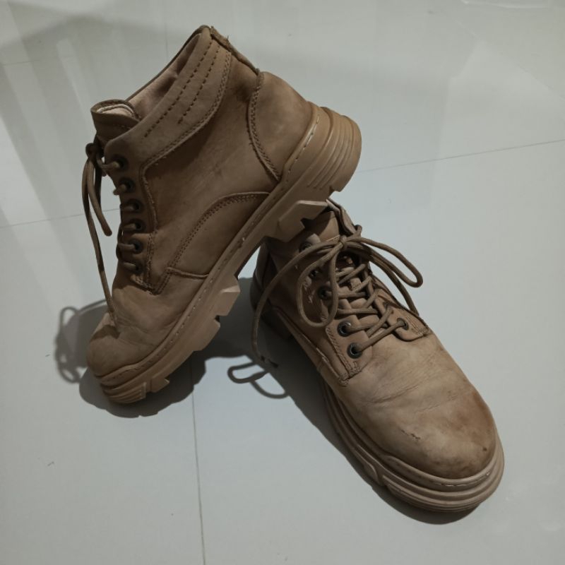 Sepatu boots Dickies ukuran 41