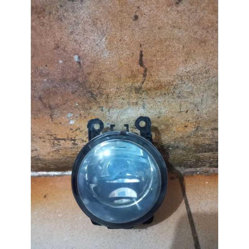 foglamp mobil Suzuki Swift GT bagian sisi kanan