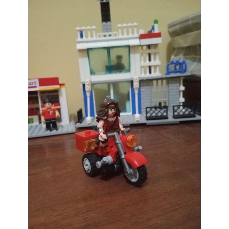 Bricks Lego Motor Roda Tiga Wonder Woman Second Preloved