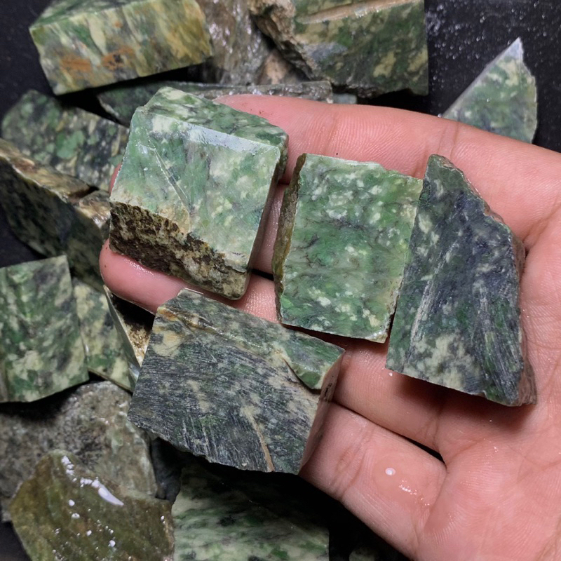 Bahan akik Neprite jade giok aceh natural%