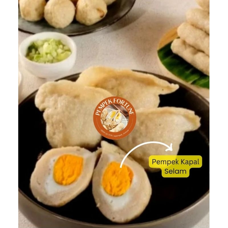 

Pempek Kapal Selam Ikan Tenggiri FROZEN (2 Pcs)