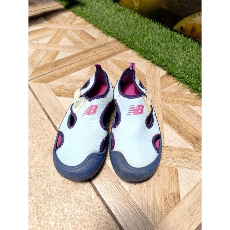 Sendal New Balance anak preloved