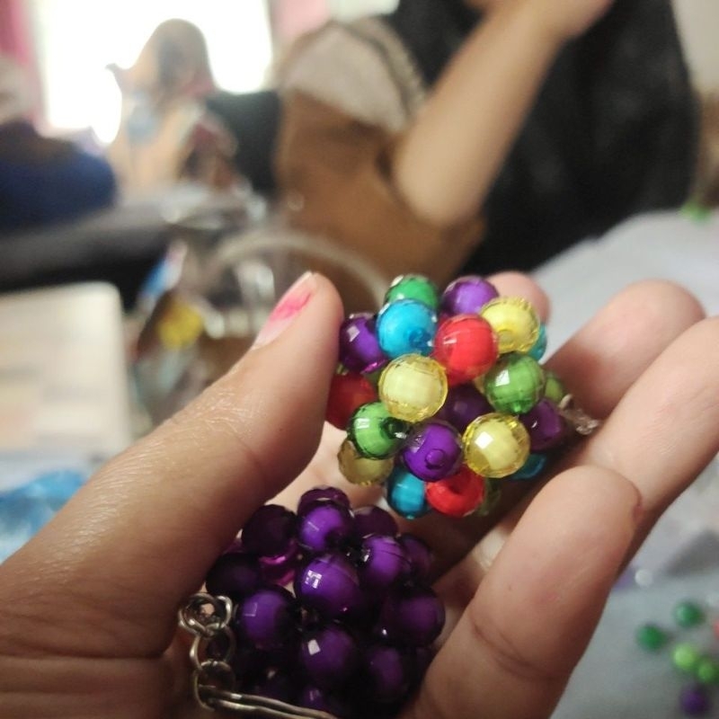 ganci manik/ gantungan kunci akrilik/ gantungan kunci aesthetic