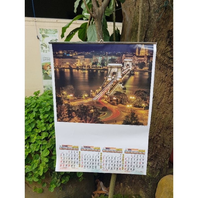 

kalender dinding 2025 caturwulan cw 3 lembar