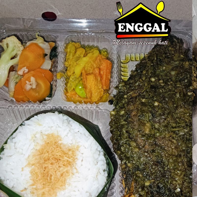 

Nasi campur Mujaer cabai Hijau/Nasi kotak