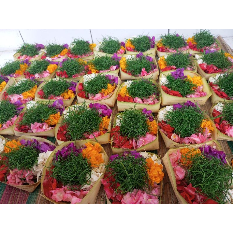 CANANG CEPER/ CANANG SARI BALI