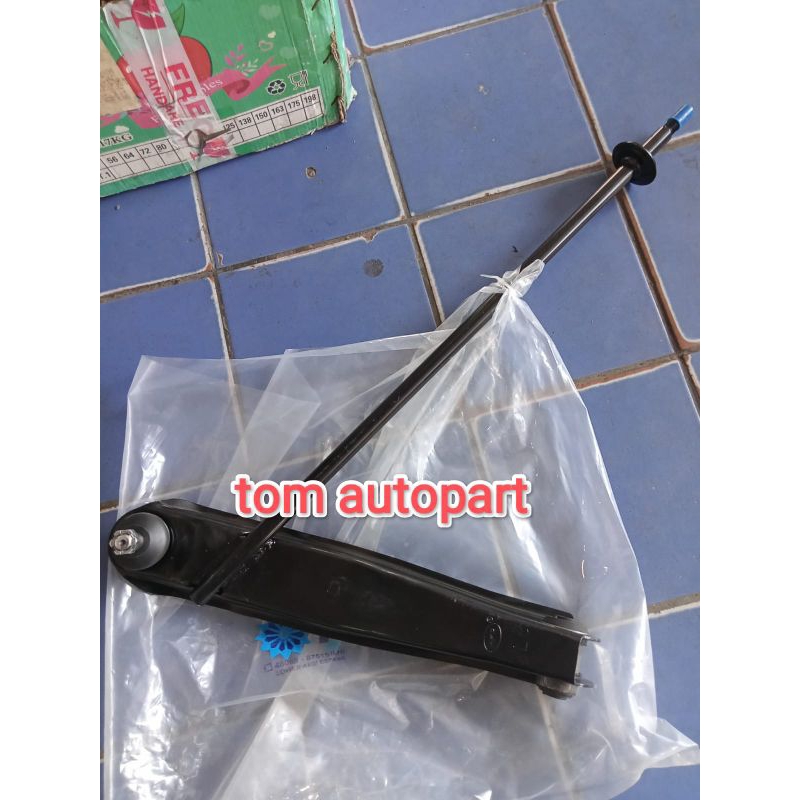 Lower Arm Daihatsu ZEBRA ESPASS